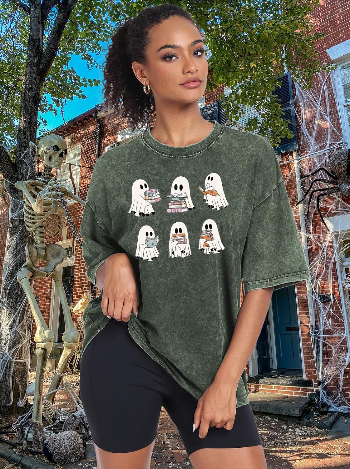 Chic Halloween Ghost Tee